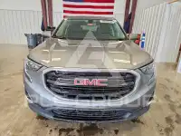2018 GMC TERRAIN photo