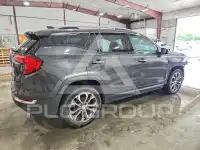 2018 GMC TERRAIN photo