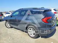 2018 GMC TERRAIN photo