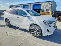 2018 GMC TERRAIN photo