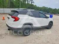 2018 GMC TERRAIN photo
