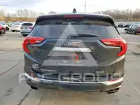 2018 GMC TERRAIN photo