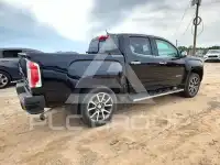 2018 GMC CANYON photo