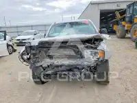 2018 GMC CANYON photo