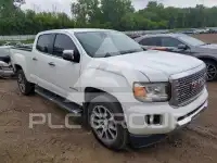 2018 GMC CANYON photo