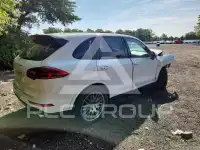2018 Porsche Cayenne photo