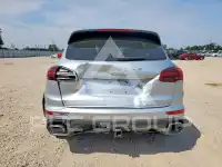 2018 Porsche Cayenne photo