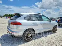 2018 Porsche Cayenne photo