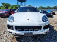 2018 Porsche Cayenne photo