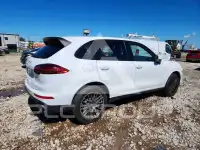 2018 Porsche Cayenne photo