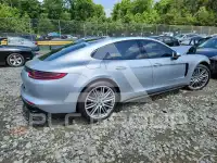 2018 Porsche Panamera photo