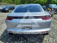 2018 Porsche Panamera photo