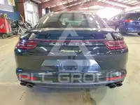 2018 Porsche Panamera photo