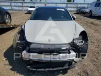 2018 Porsche Panamera photo
