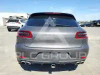 2018 Porsche MACAN photo