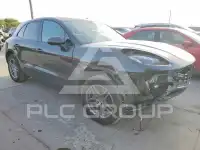 2018 Porsche  photo