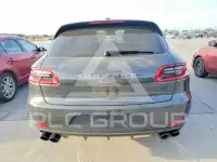 2018 Porsche  photo
