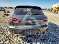 2018 Porsche MACAN photo