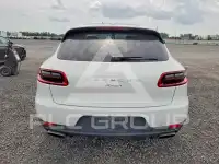2018 Porsche MACAN photo