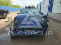 2018 Porsche MACAN photo