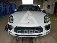 2018 Porsche MACAN photo