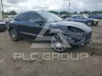 2018 Porsche MACAN photo