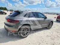 2018 Porsche MACAN photo