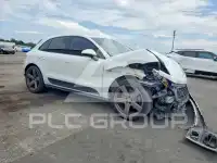 2018 Porsche MACAN photo