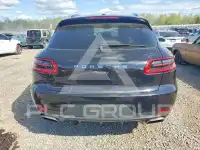 2018 Porsche MACAN photo