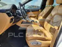 2018 Porsche MACAN photo