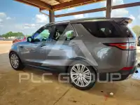2018 Land Rover Discovery photo