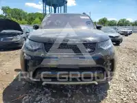 2018 Land Rover Discovery photo