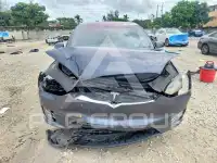 2018 Tesla Model X фото