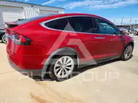 2018 Tesla Model X фото