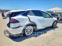 2018 Tesla Model X photo