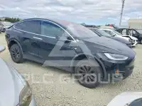 2018 Tesla Model X фото