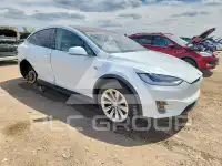 2018 Tesla Model X фото