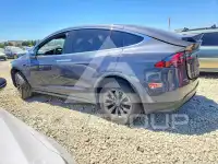 2018 Tesla Model X фото