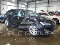 2018 Tesla Model X фото