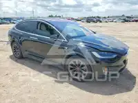 2018 Tesla Model X фото