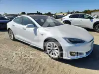 2018 Tesla Model S фото