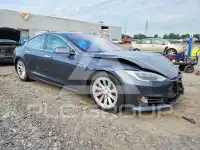 2018 Tesla Model S фото