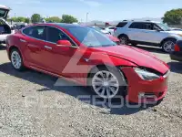 2018 Tesla Model S фото