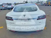 2018 Tesla Model S фото