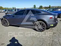 2018 Tesla Model S фото