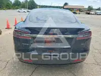 2018 Tesla Model S фото