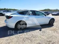 2018 Tesla Model 3 фото