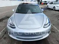 2018 Tesla Model 3 фото
