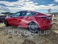 2018 Tesla Model 3 фото
