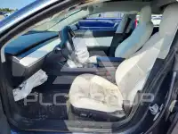 2018 Tesla Model 3 фото